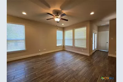 750 Milestone Park, New Braunfels, TX 78130 - Photo 5