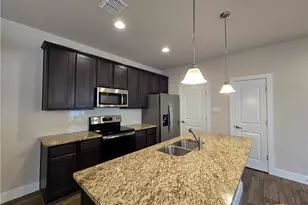 750 Milestone Pk, New Braunfels, TX 78130 - Photo 7