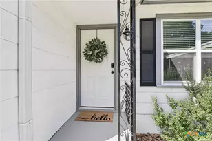 1187 Madeline St, New Braunfels, TX 78132 - Photo 3