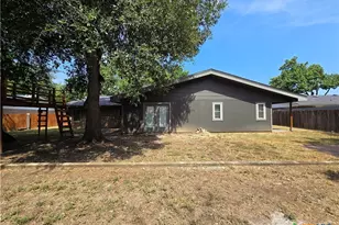 1360 Poppy Ln, New Braunfels, TX 78130 - Photo 35