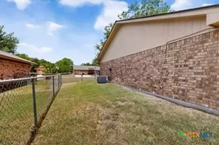 1908 Kenyon St, Killeen, TX 76543 - Photo 27