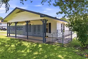 415 Pecan Row, New Braunfels, TX 78132 - Photo 3