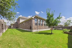 520 Academy Oaks Dr, San Marcos, TX 78666 - Photo 41