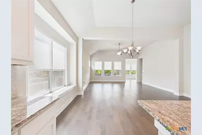 520 Academy Oaks Drive, San Marcos, TX 78666 - Photo 11