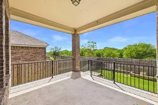 520 Academy Oaks Dr, San Marcos, TX 78666 - Photo 37