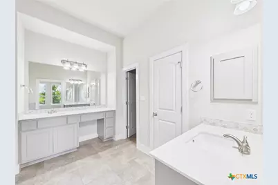 520 Academy Oaks Drive, San Marcos, TX 78666 - Photo 27