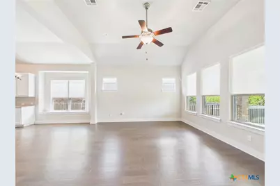 520 Academy Oaks Drive, San Marcos, TX 78666 - Photo 15