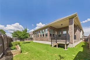 520 Academy Oaks Dr, San Marcos, TX 78666 - Photo 39