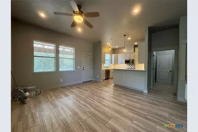 290 Hugo Road, San Marcos, TX 78666 - Photo 3