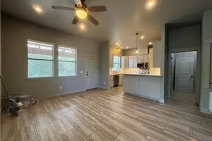 290 Hugo Rd, San Marcos, TX 78666 - Photo 3