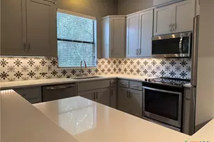 290 Hugo Rd, San Marcos, TX 78666 - Photo 5