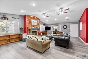 205 Live Oak Dr, Harker Heights, TX 76548 - Photo 3