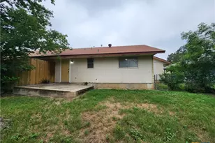 317 Briarwood Dr, New Braunfels, TX 78130 - Photo 25