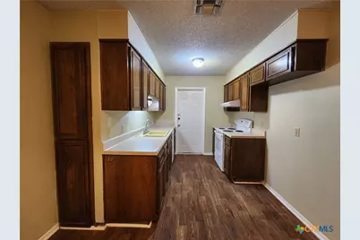 317 Briarwood Drive, New Braunfels, TX 78130 - Photo 11