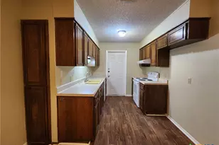 317 Briarwood Dr, New Braunfels, TX 78130 - Photo 11