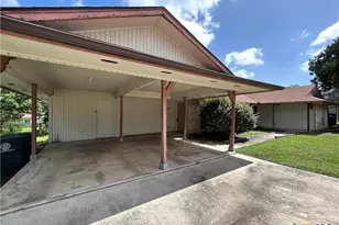 317 Briarwood Dr, New Braunfels, TX 78130 - Photo 3