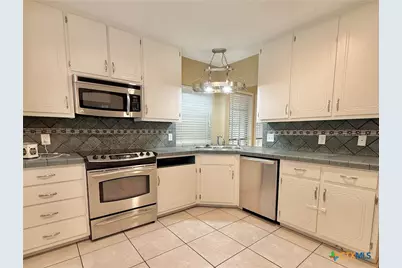 324 Spur Drive, Victoria, TX 77904 - Photo 7