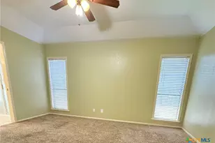 324 Spur Dr, Victoria, TX 77904 - Photo 11