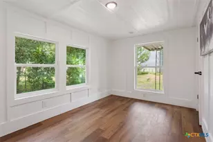 405 S Evie St, Bartlett, TX 76511 - Photo 19