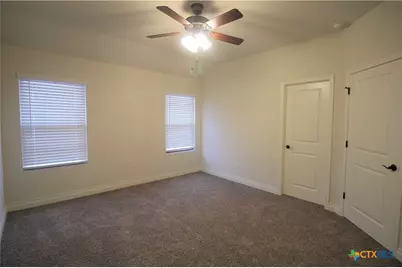 319 Untermaier Street, New Braunfels, TX 78130 - Photo 7
