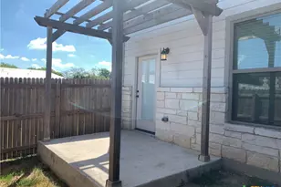 319 Untermaier St, New Braunfels, TX 78130 - Photo 17