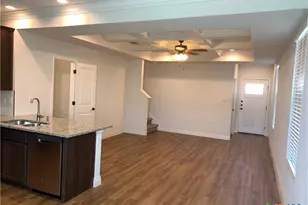319 Untermaier St, New Braunfels, TX 78130 - Photo 5