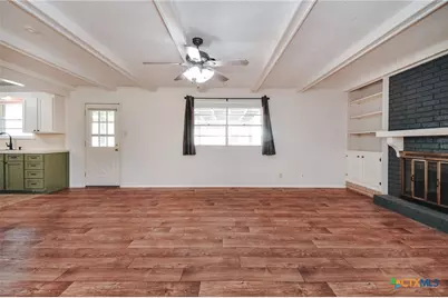 1407 Plantation Road, Victoria, TX 77904 - Photo 5