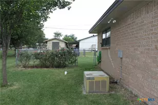 412 N Joy St, Little River Academy, TX 76554 - Photo 19
