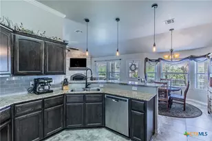 412 Dandridge Dr, Temple, TX 76502 - Photo 7