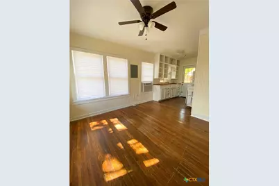 385 Comal Avenue, New Braunfels, TX 78130 - Photo 3