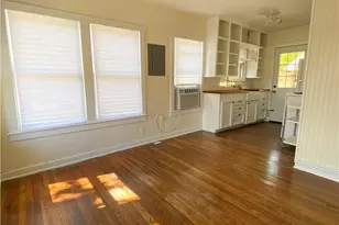 385 Comal Ave, New Braunfels, TX 78130 - Photo 3
