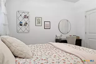 106 Sky Ct, Victoria, TX 77904 - Photo 17