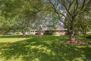 303 Perth St, Victoria, TX 77904 - Photo 31