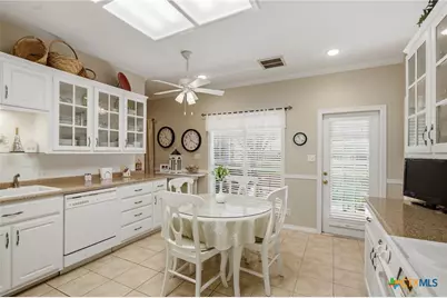 303 Perth Street, Victoria, TX 77904 - Photo 13