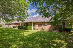 303 Perth St, Victoria, TX 77904 - Photo 33