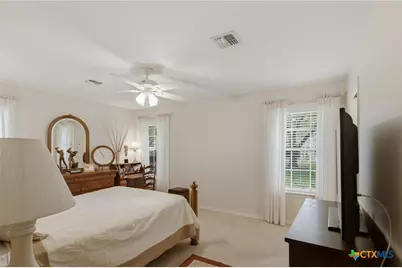 303 Perth Street, Victoria, TX 77904 - Photo 17