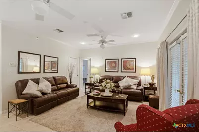 303 Perth Street, Victoria, TX 77904 - Photo 9