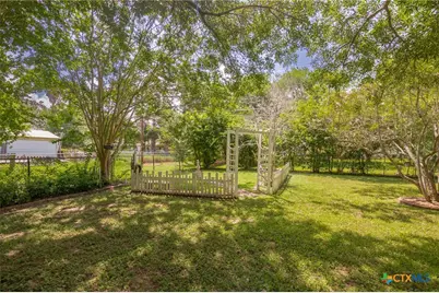 303 Perth Street, Victoria, TX 77904 - Photo 37