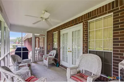 303 Perth Street, Victoria, TX 77904 - Photo 25