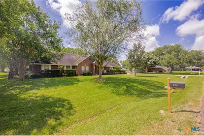 303 Perth Street, Victoria, TX 77904 - Photo 27