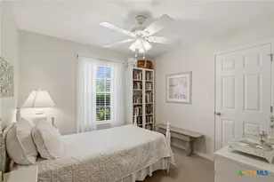 303 Perth St, Victoria, TX 77904 - Photo 15