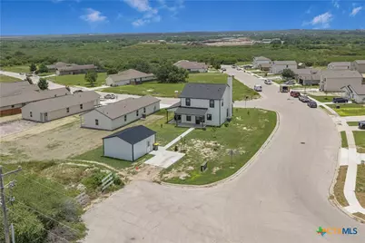 501 Sendera Way, Kenedy, TX 78119 - Photo 5