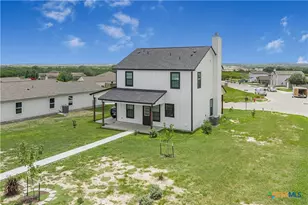 501 Sendera Wy, Kenedy, TX 78119 - Photo 3