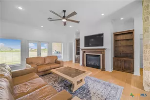 135 Wellspring Blvd, Victoria, TX 77904 - Photo 5