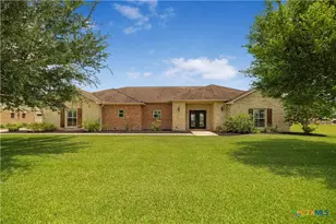 135 Wellspring Blvd, Victoria, TX 77904 - Photo 1