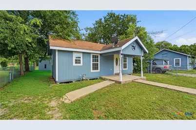 1407 N San Marcos Street, Seguin, TX 78155 - Photo 17