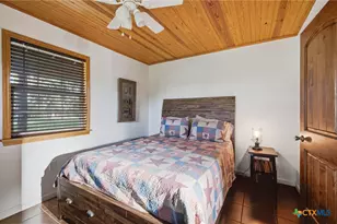 10488 Hwy 304, Harwood, TX 78629 - Photo 27