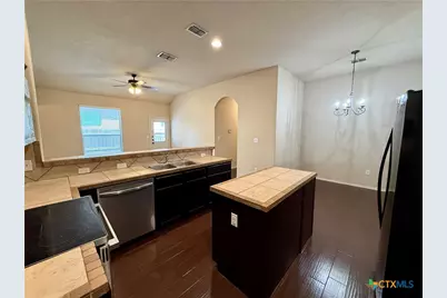 685 Creekside Circle, New Braunfels, TX 78130 - Photo 7