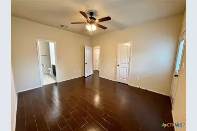 685 Creekside Circle, New Braunfels, TX 78130 - Photo 15