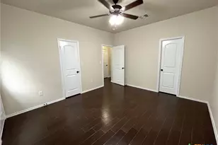 685 Creekside Cir, New Braunfels, TX 78130 - Photo 15